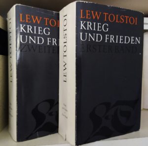 Mehr über den Artikel erfahren Soll man „Krieg und Frieden lesen“?